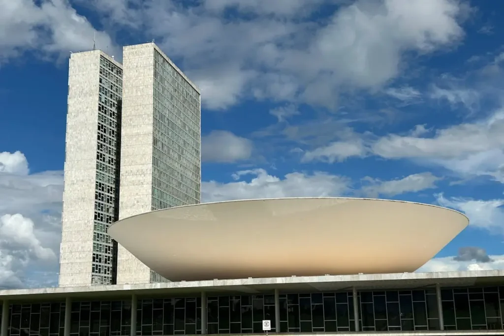 Congresso Nacional Criado Por Oscar Niemeyer