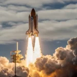 Onibus Espacial em Lançamento